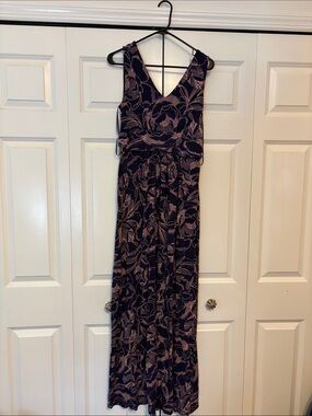 Maternity Maxi Dress Sleeveless in Navy and Blush A Pea in the Pod M